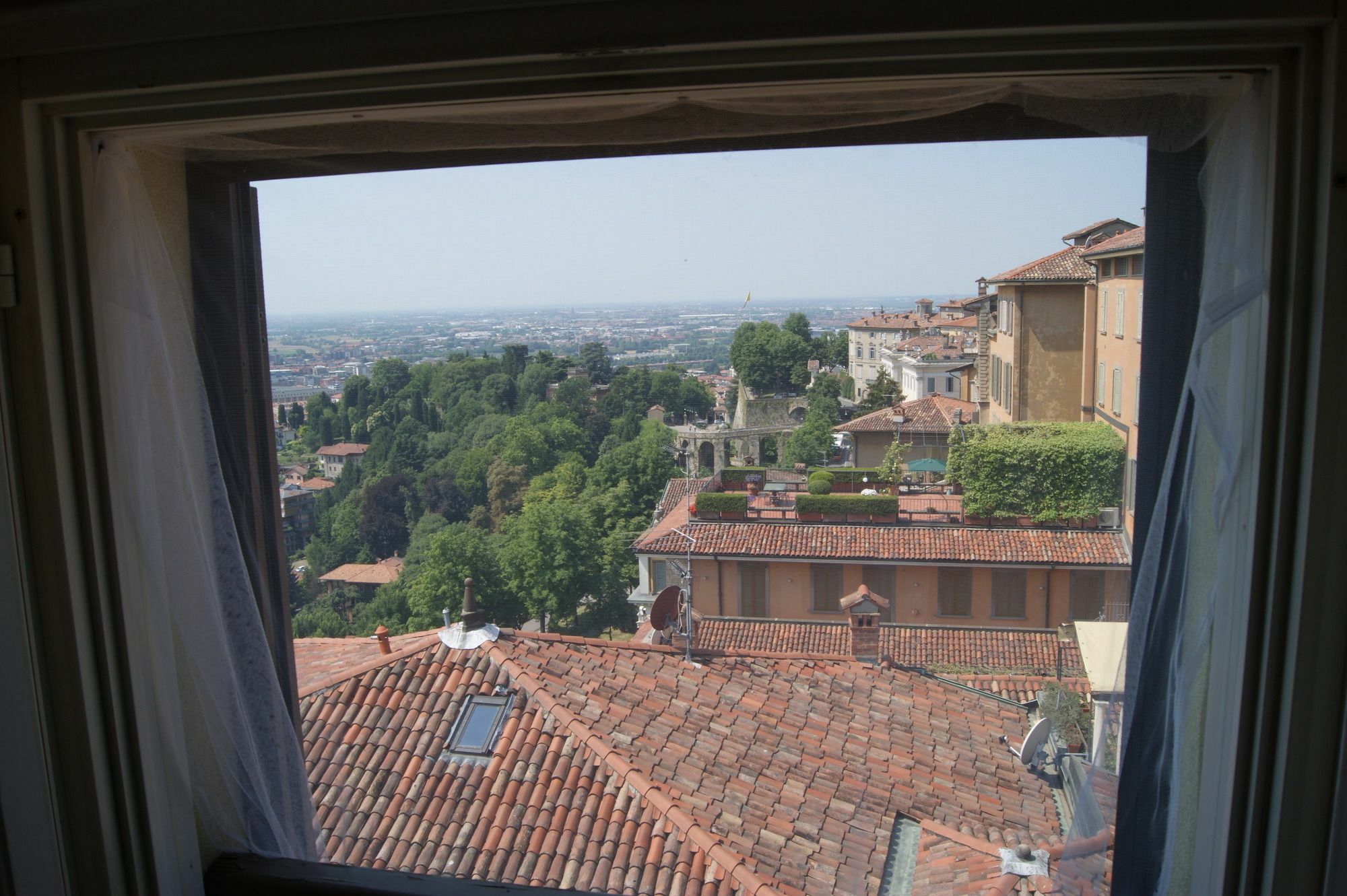 La Luna Blu In Old Town Bergamo Exterior foto
